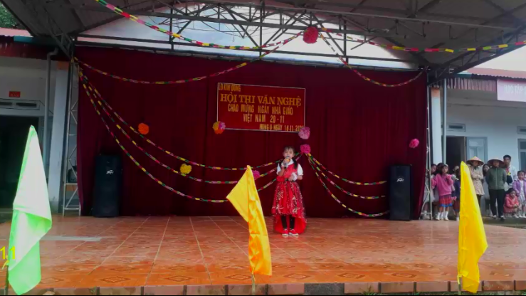 HỘI THI VĂN NGHỆ CHÀO MỪNG 20/11