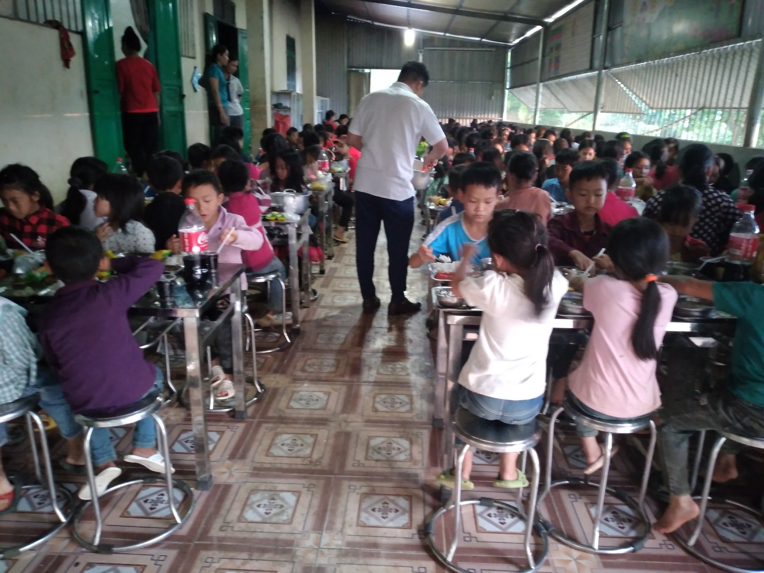 NGÀY CHIA TAY THẦY CÔ
