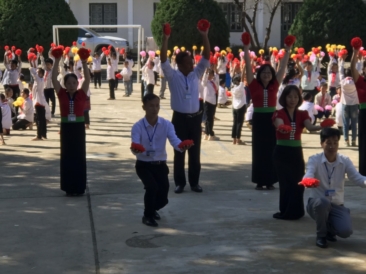 HOẠT ĐỘNG TRẢI NGHIỆM TẬP THỂ TRƯỜNG TÀ TÉ