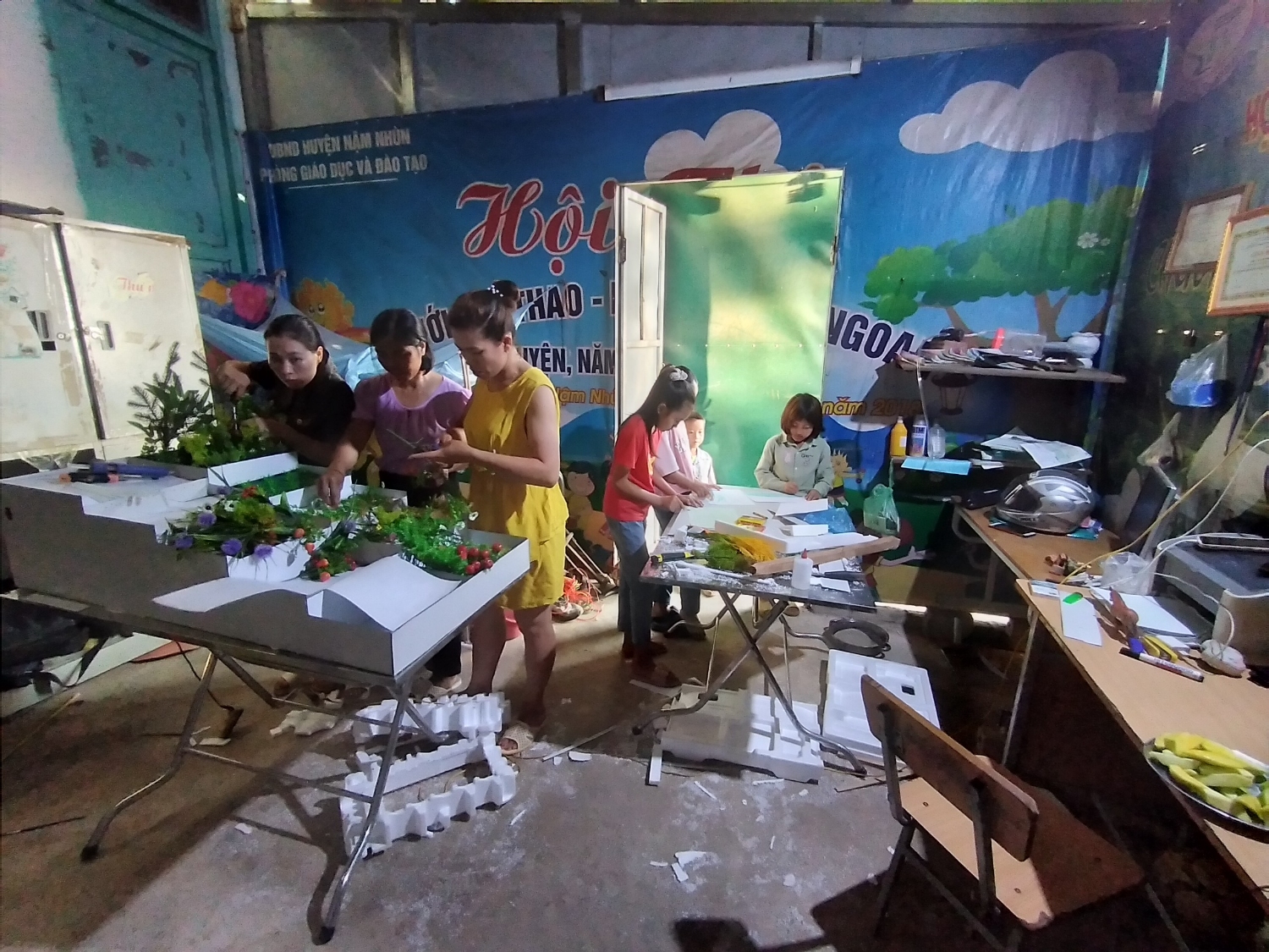 MÔ HÌNH SÁNG TẠO CỦA HỌC SINH MIỀN NÚI